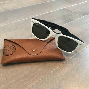 Rayban Wayfarer Sunglasses W-Case / Black & White